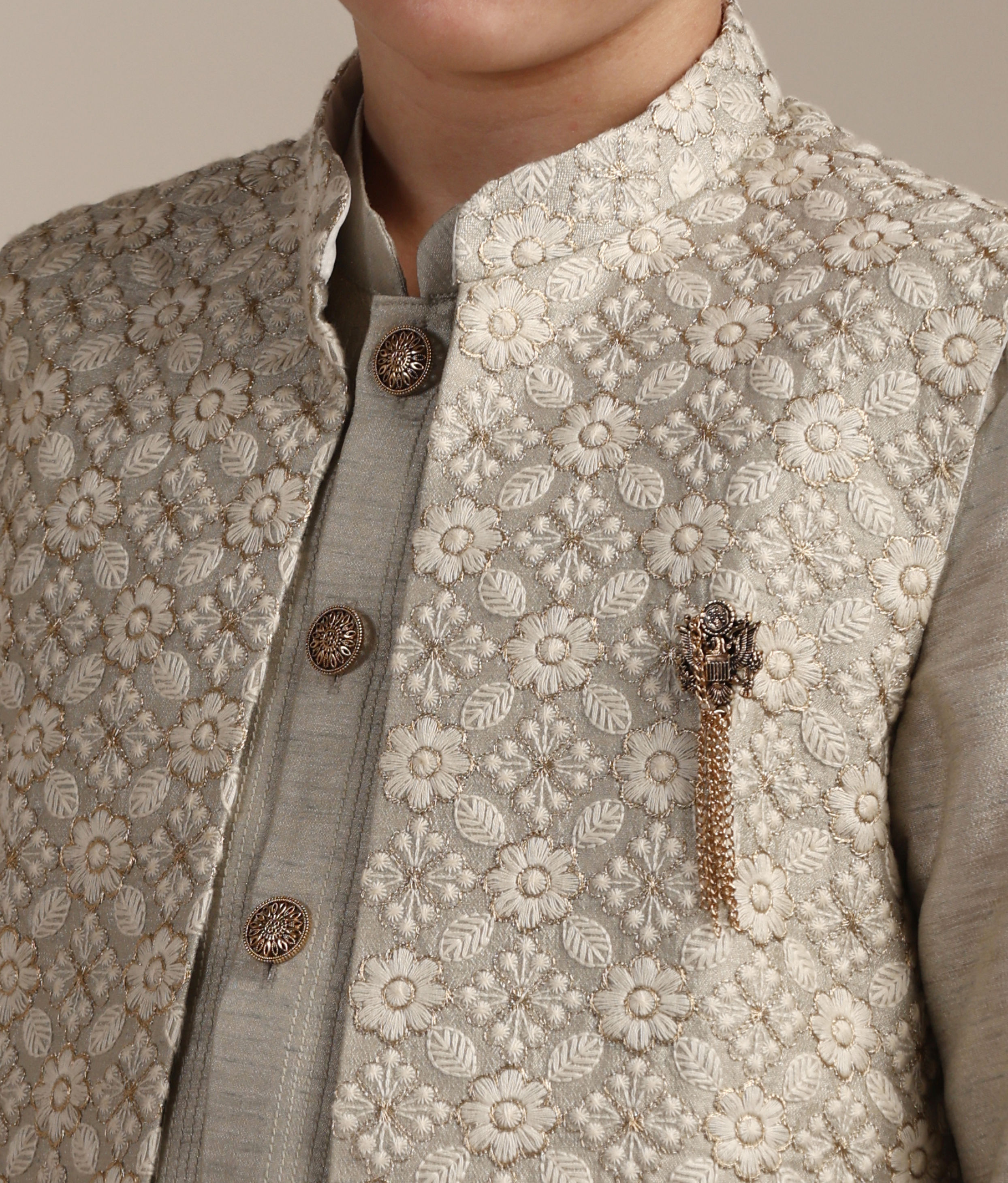 Manyavar Boys Boys Pistachio Floral and Diamond Patterned Jacket Set