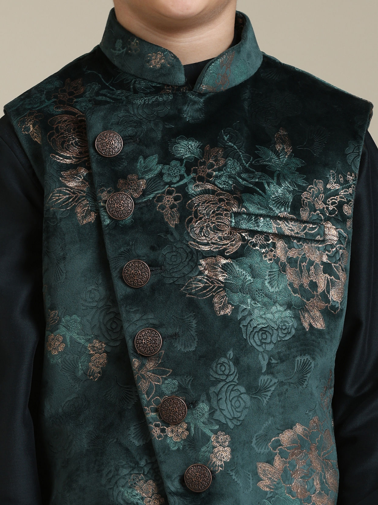 Manyavar Boys Boys Bottle Green Floral Patterned Jacket Set with Brooch