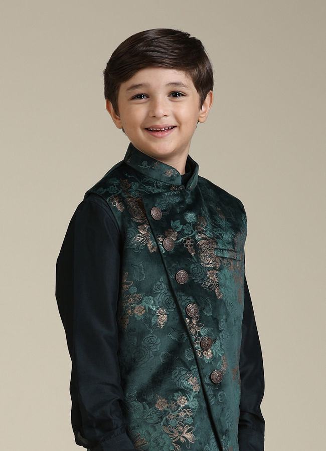 Manyavar Boys Boys Bottle Green Floral Patterned Jacket Set with Brooch