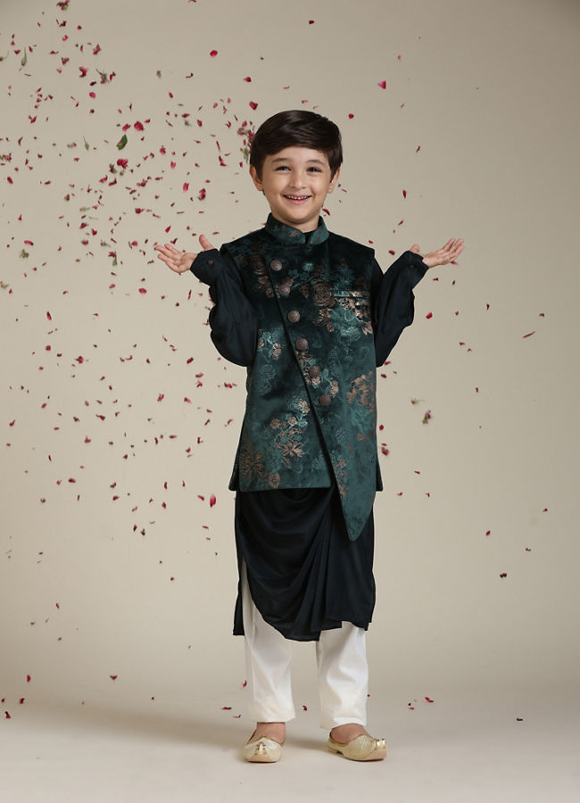 Manyavar Boys Boys Bottle Green Floral Patterned Jacket Set with Brooch