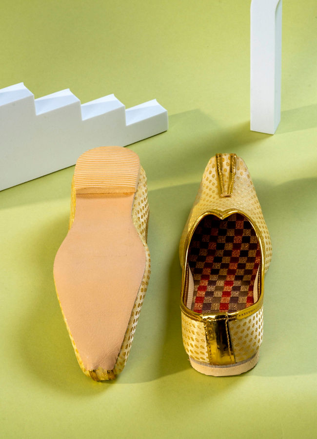 Manyavar Boys Classic Beige Boys Jooti