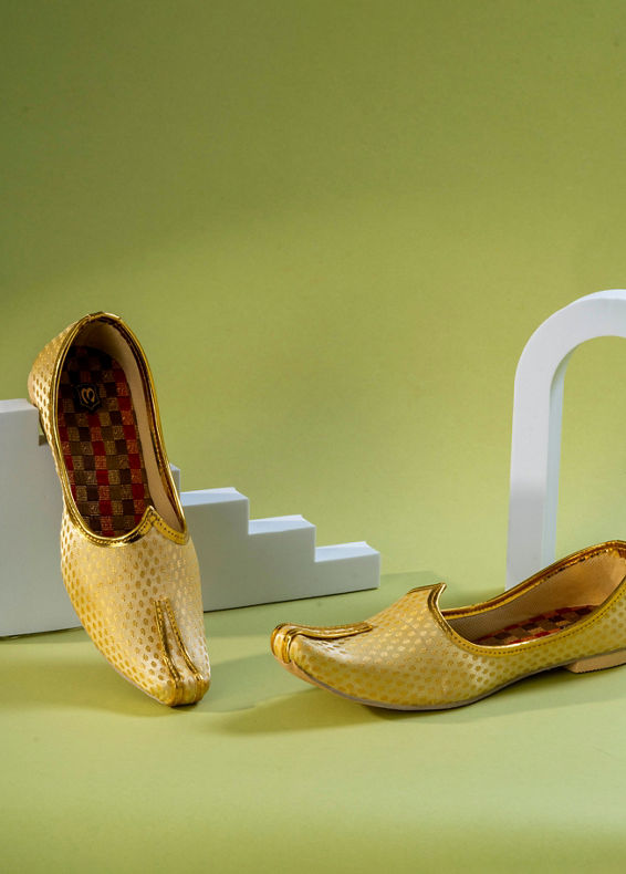 Manyavar Boys Classic Beige Boys Jooti