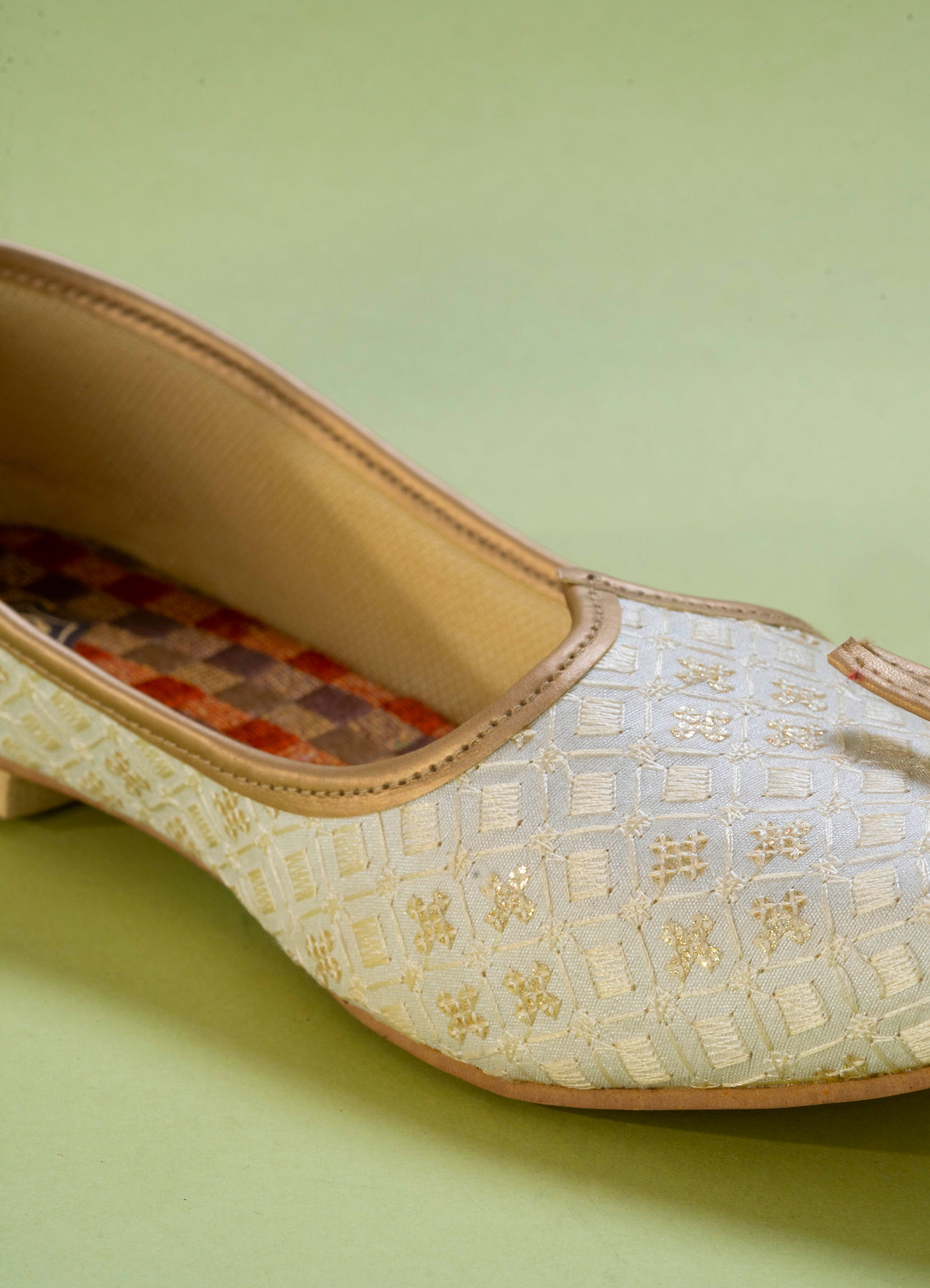 Manyavar Boys Celestially Cream Jooti