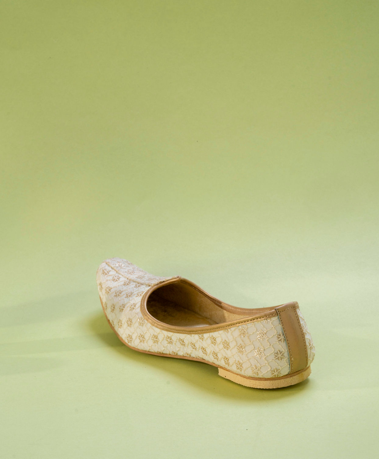 Manyavar Boys Cream Exquisite Georgette Jooti