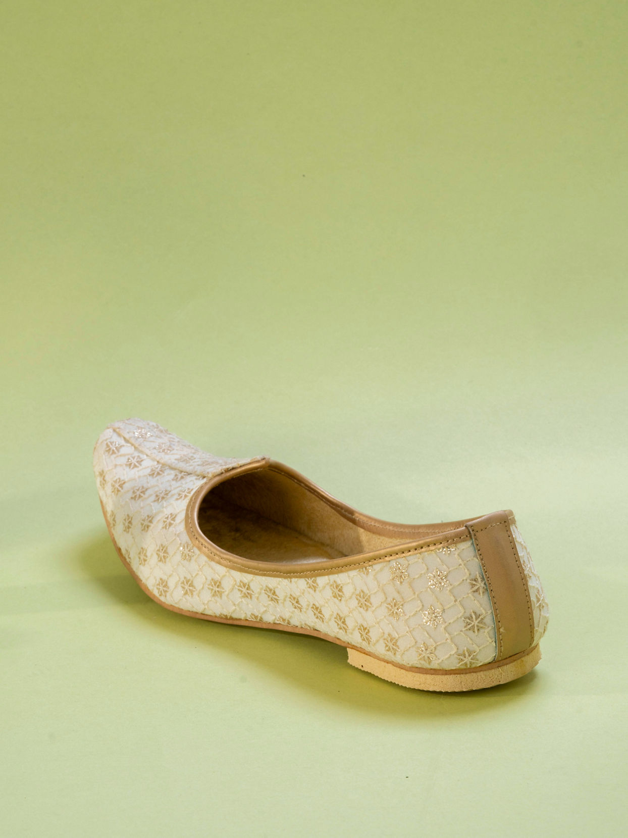 Manyavar Boys Cream Exquisite Georgette Jooti