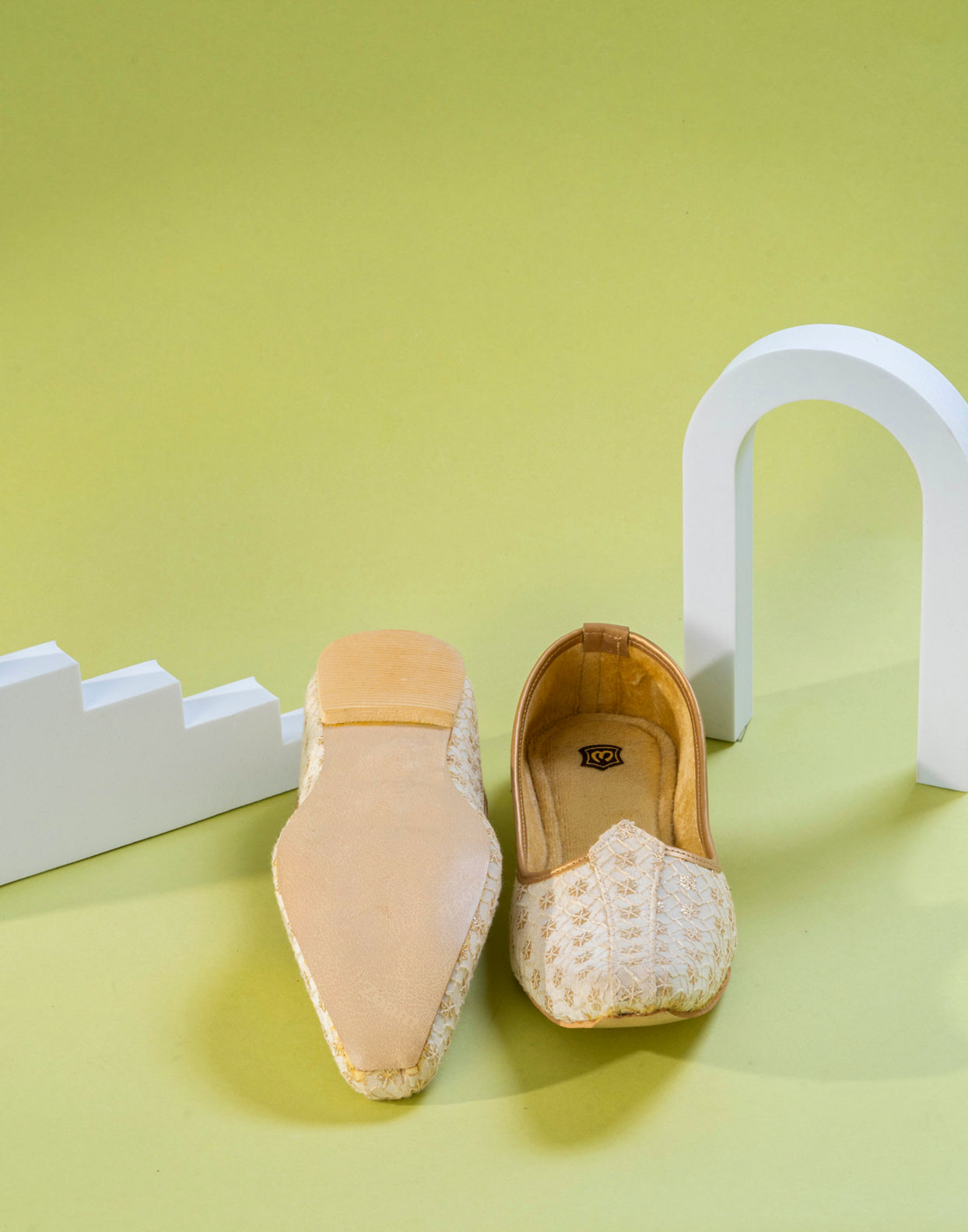 Manyavar Boys Cream Exquisite Georgette Jooti