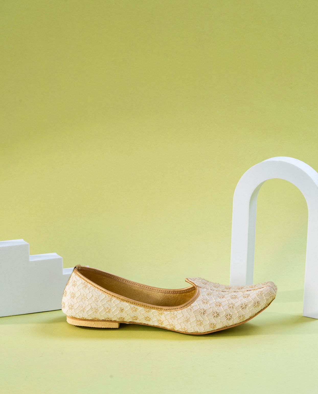 Manyavar Boys Cream Exquisite Georgette Jooti