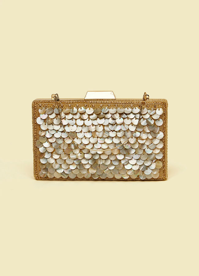 alt message - Mohey Women Beige Sequinned Rhinestone Embellished Clutch Bag image number 0