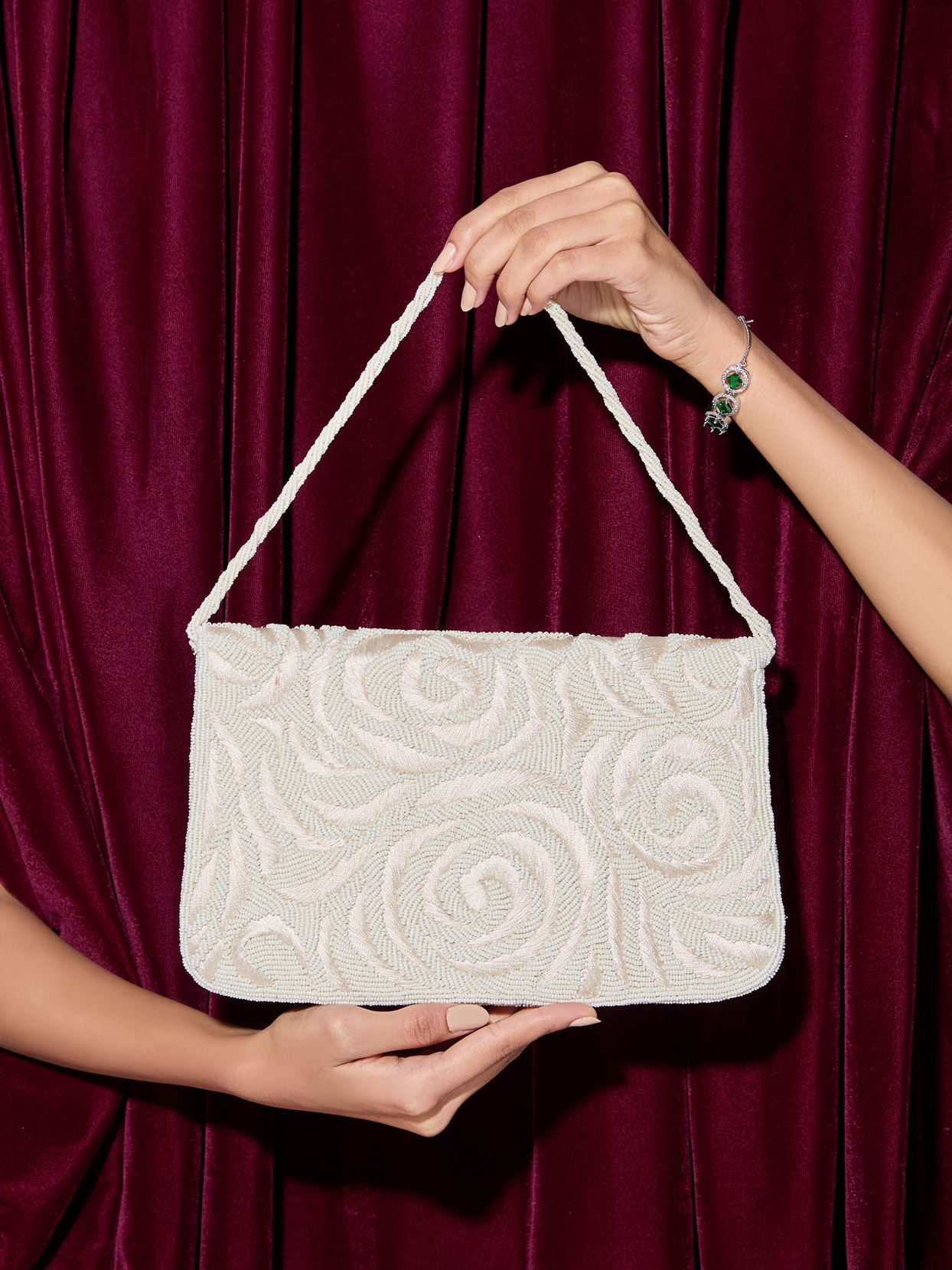 Mohey Women Cream Colored Envelope Bag