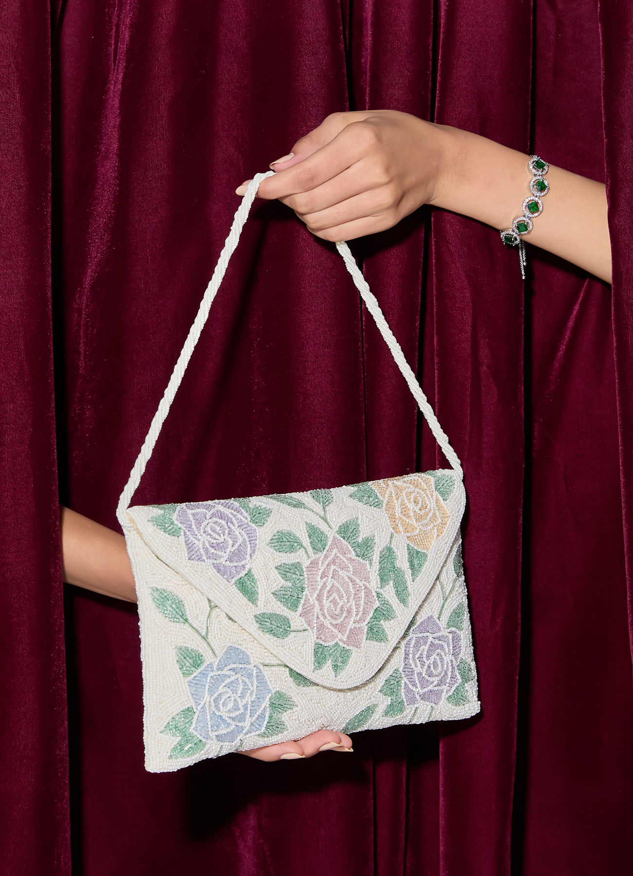 Mohey Women Cream Art Silk Envelope Bag