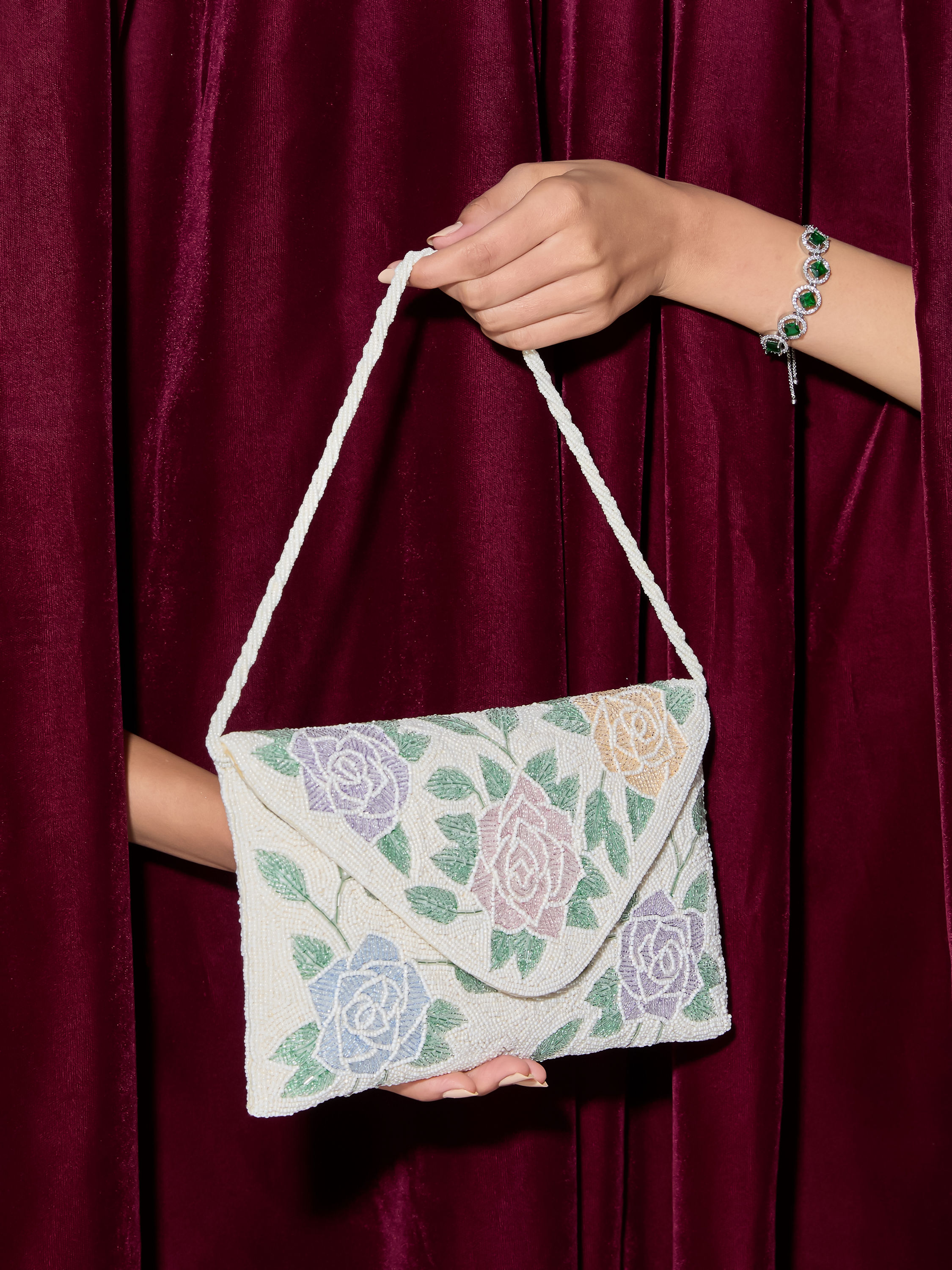 Mohey Women Cream Art Silk Envelope Bag