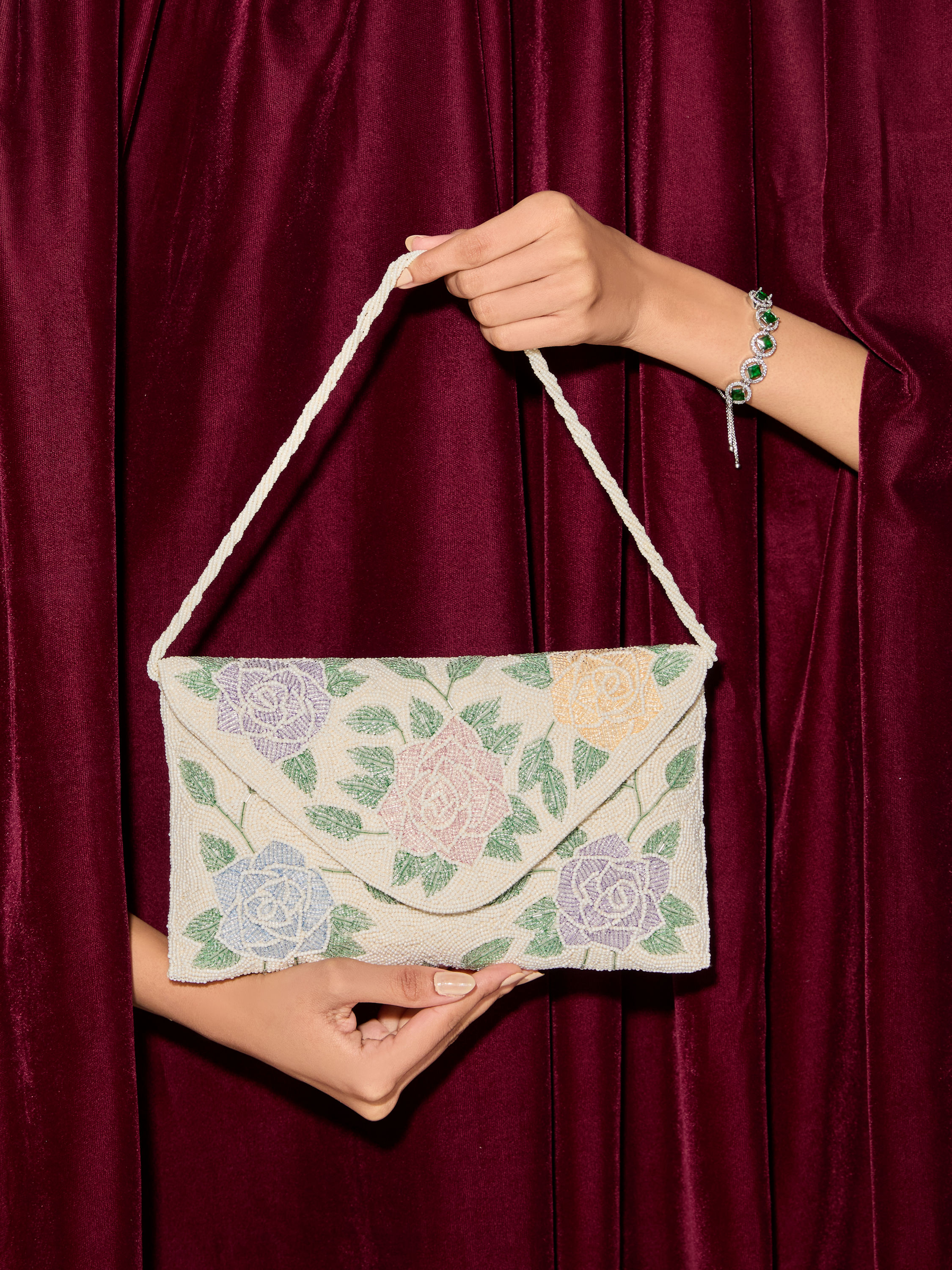 Mohey Women Cream Art Silk Envelope Bag