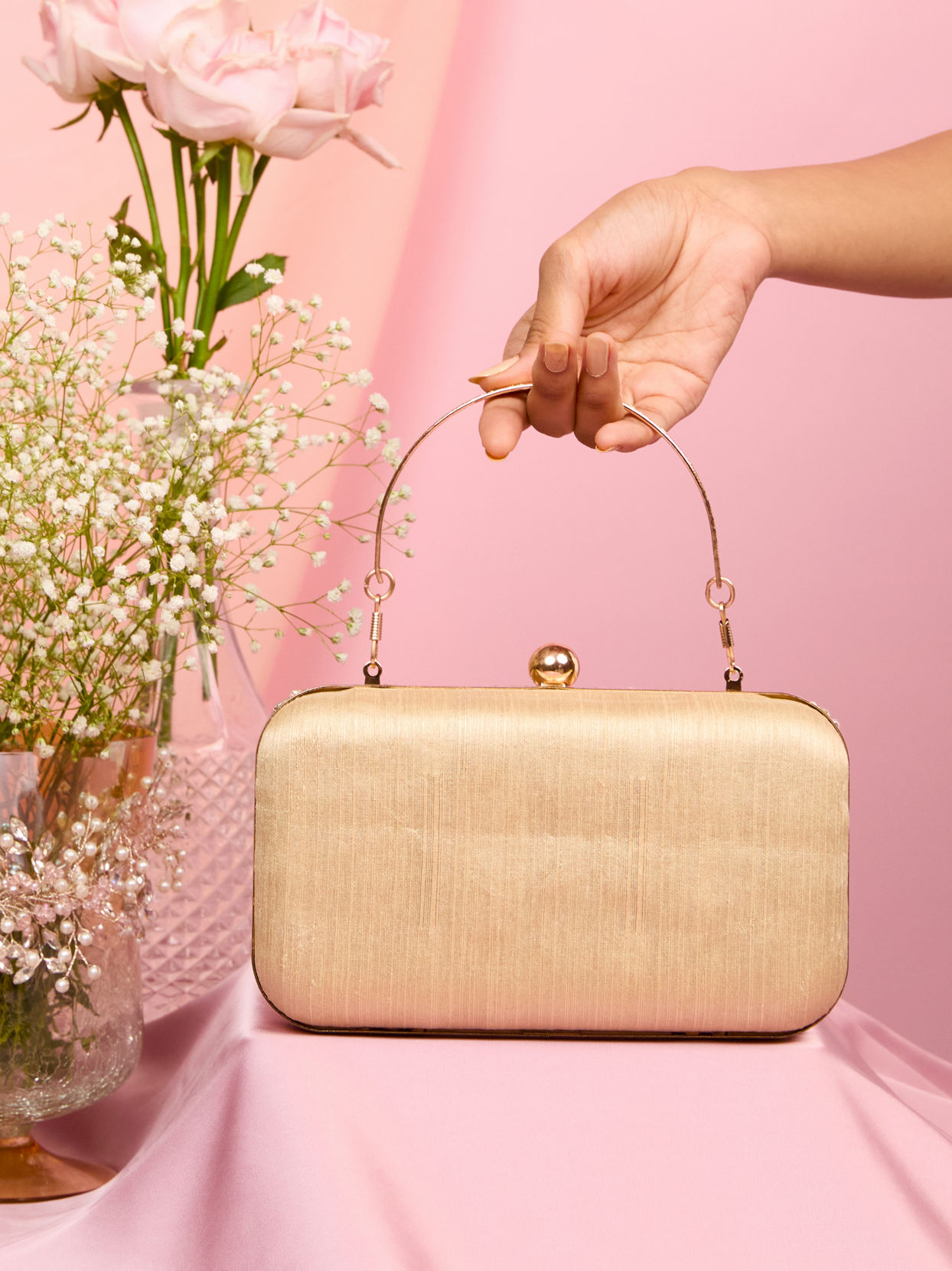 Mohey Women Lustrous Cream Finery Clutch Bag