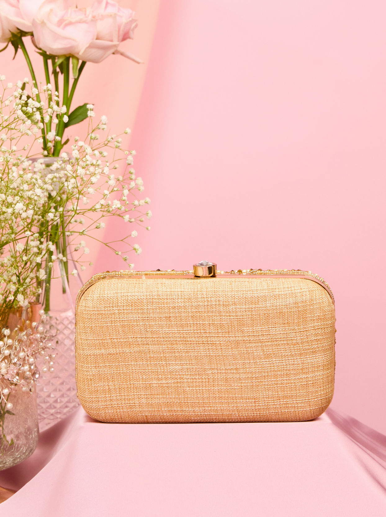 Mohey Women Cream Art Silk Clutch Bag