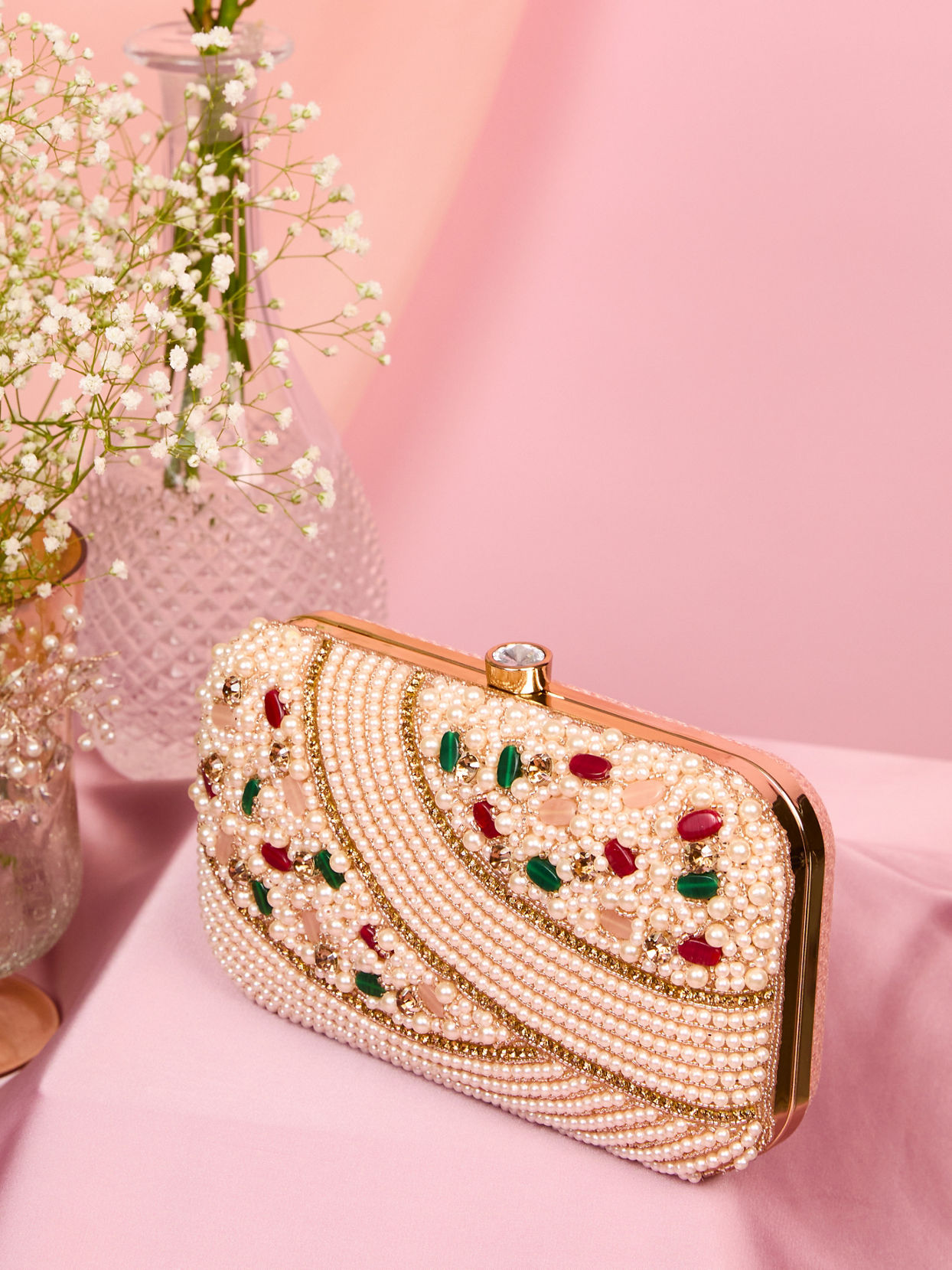 Mohey Women Cream Essential Clutch Bag