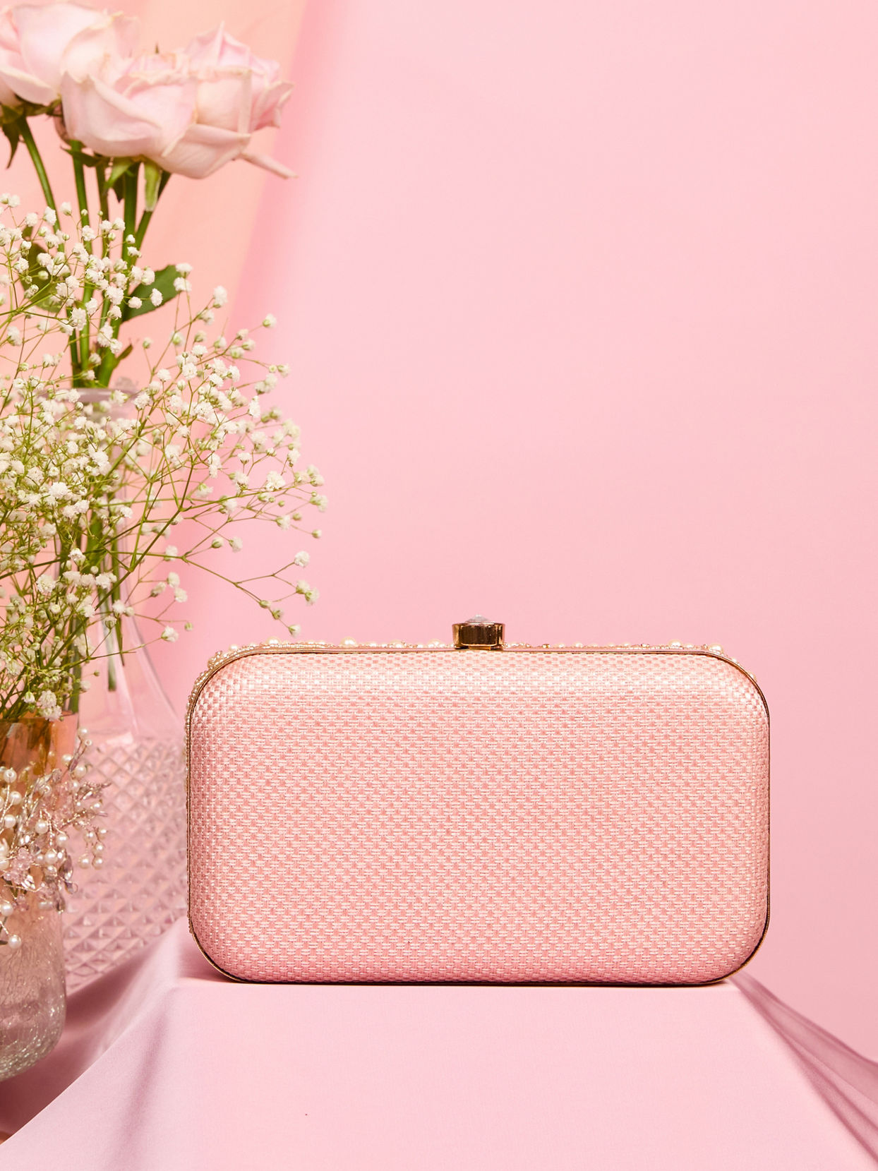 Mohey Women Cream Art Silk Essential Clutch Bag