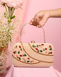Mohey Women Beige Beauty Clutch Bag
