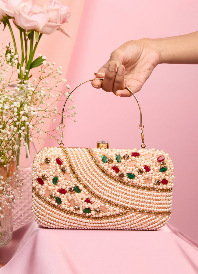 Mohey Women Beige Beauty Clutch Bag