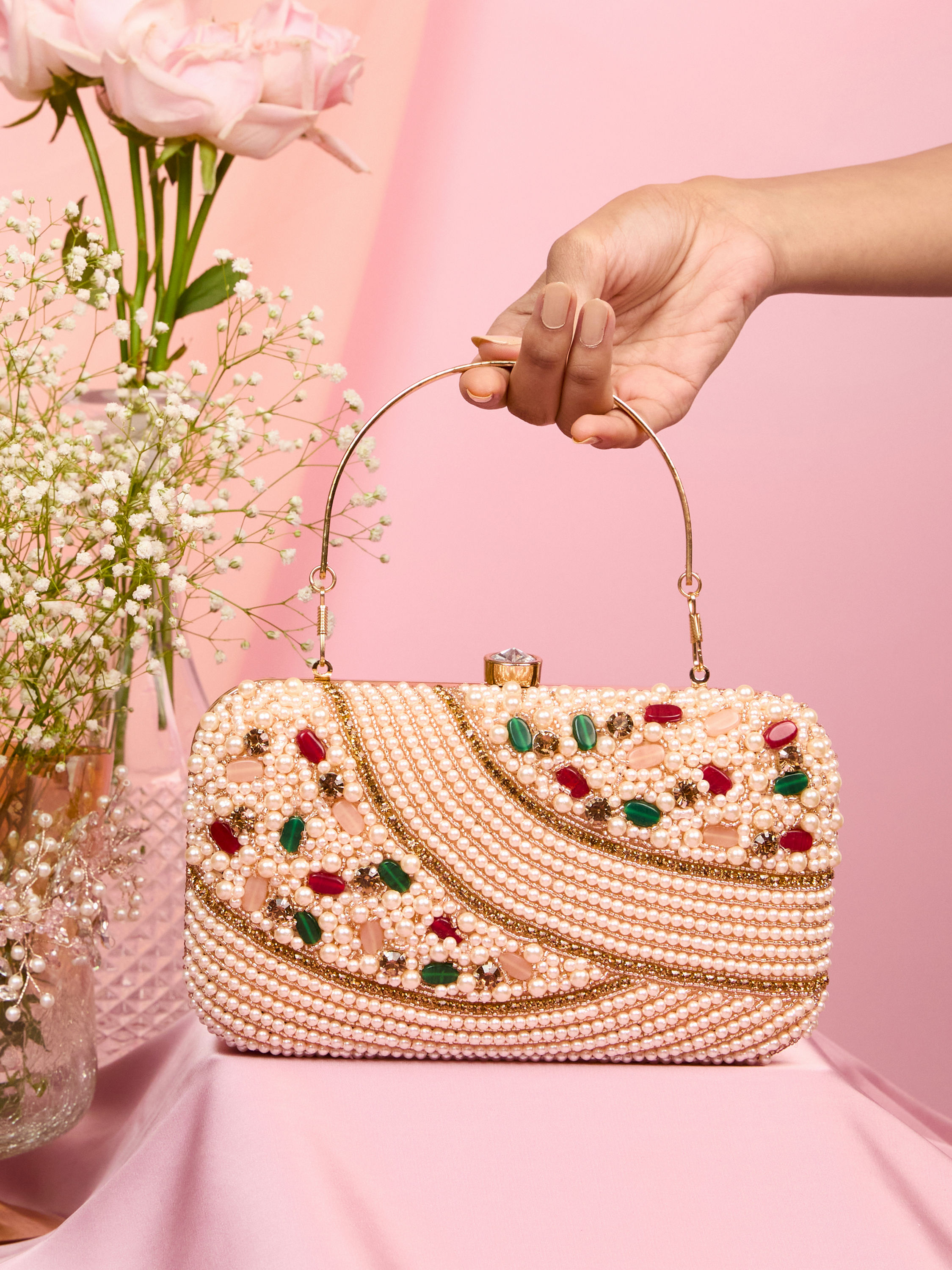 Mohey Women Beige Beauty Clutch Bag