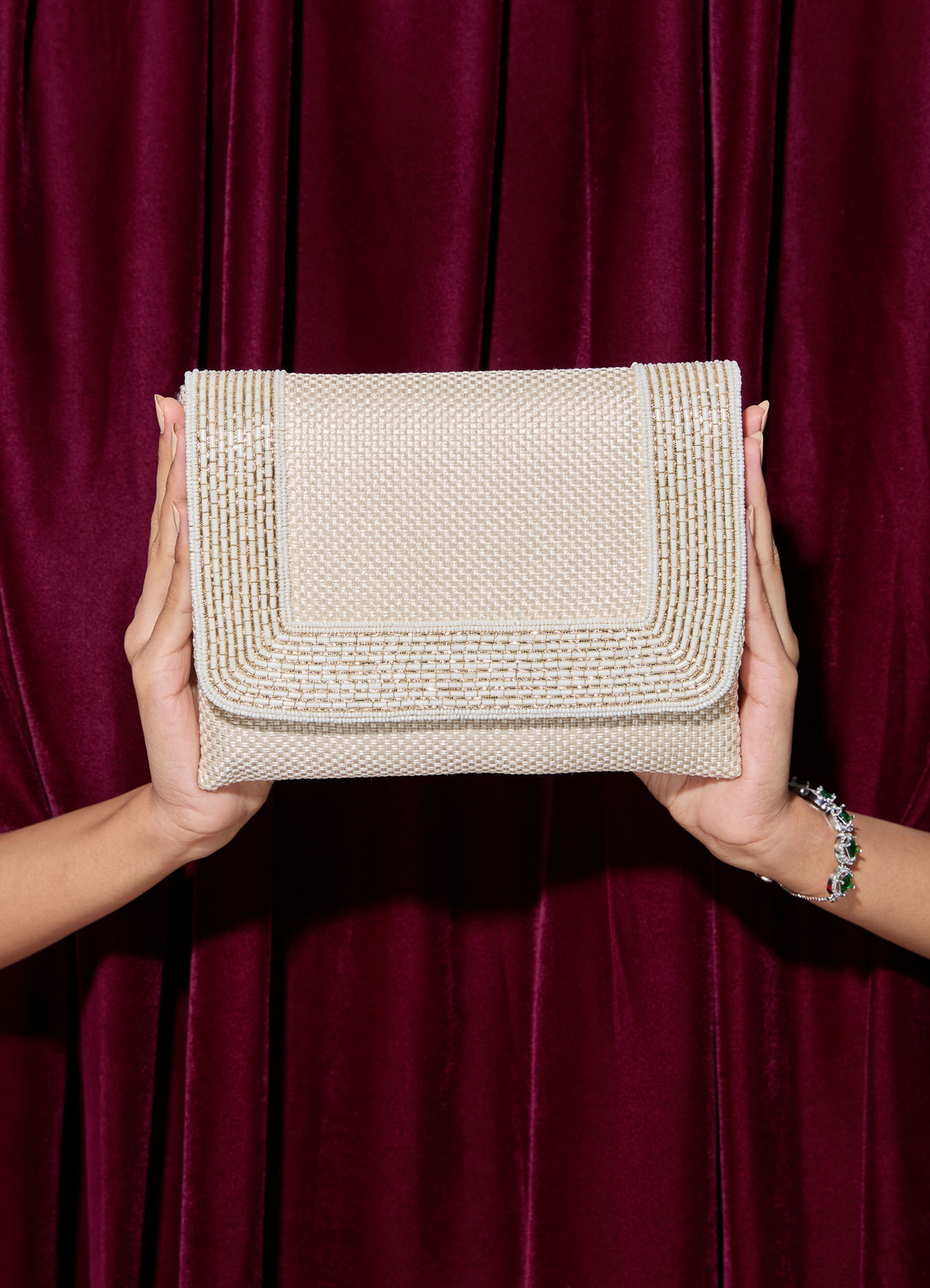 Mohey Women Cream Elegance Jute Wedding Bag
