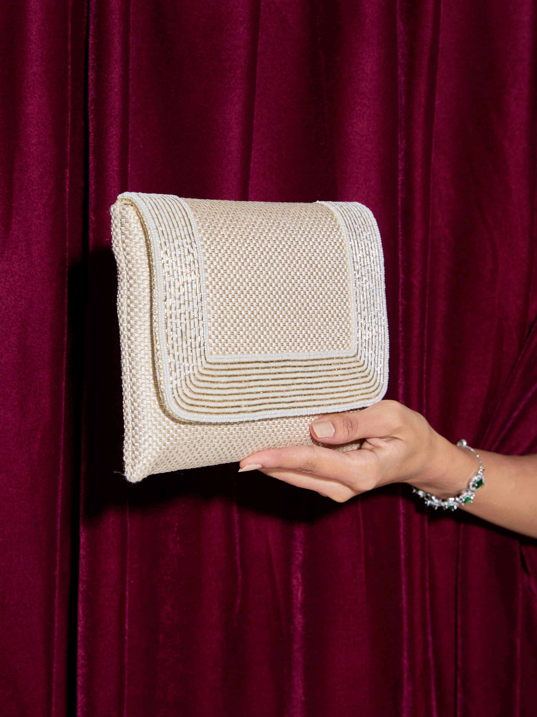 Mohey Women Cream Elegance Jute Wedding Bag