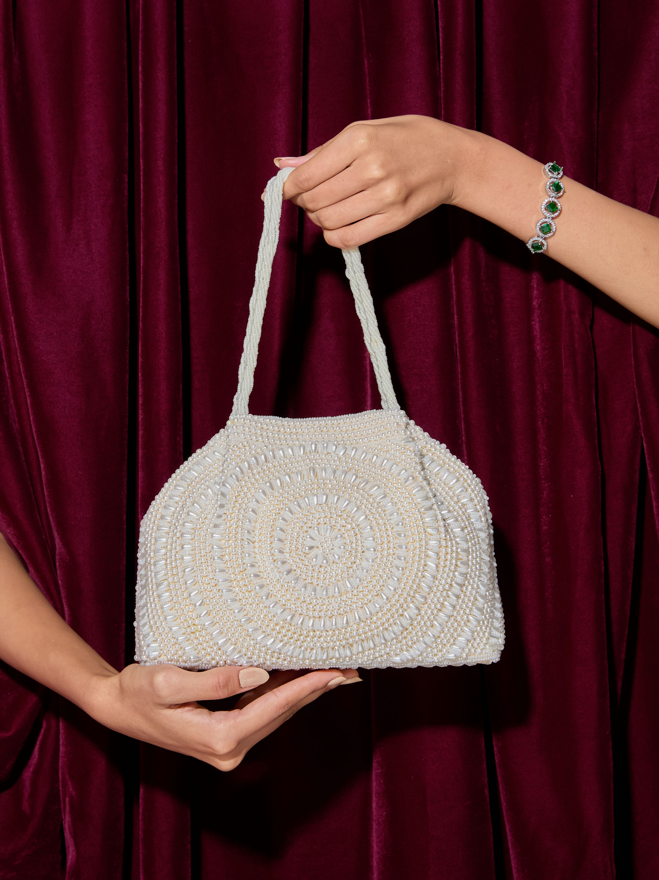 Mohey Women Enchantress White Silk Bag
