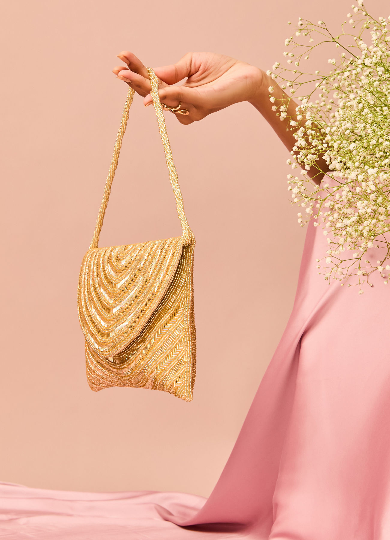 Mohey Women Golden Treasure Envelope Bag