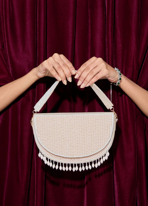 Mohey Women Elegant Cream Velvet Bag