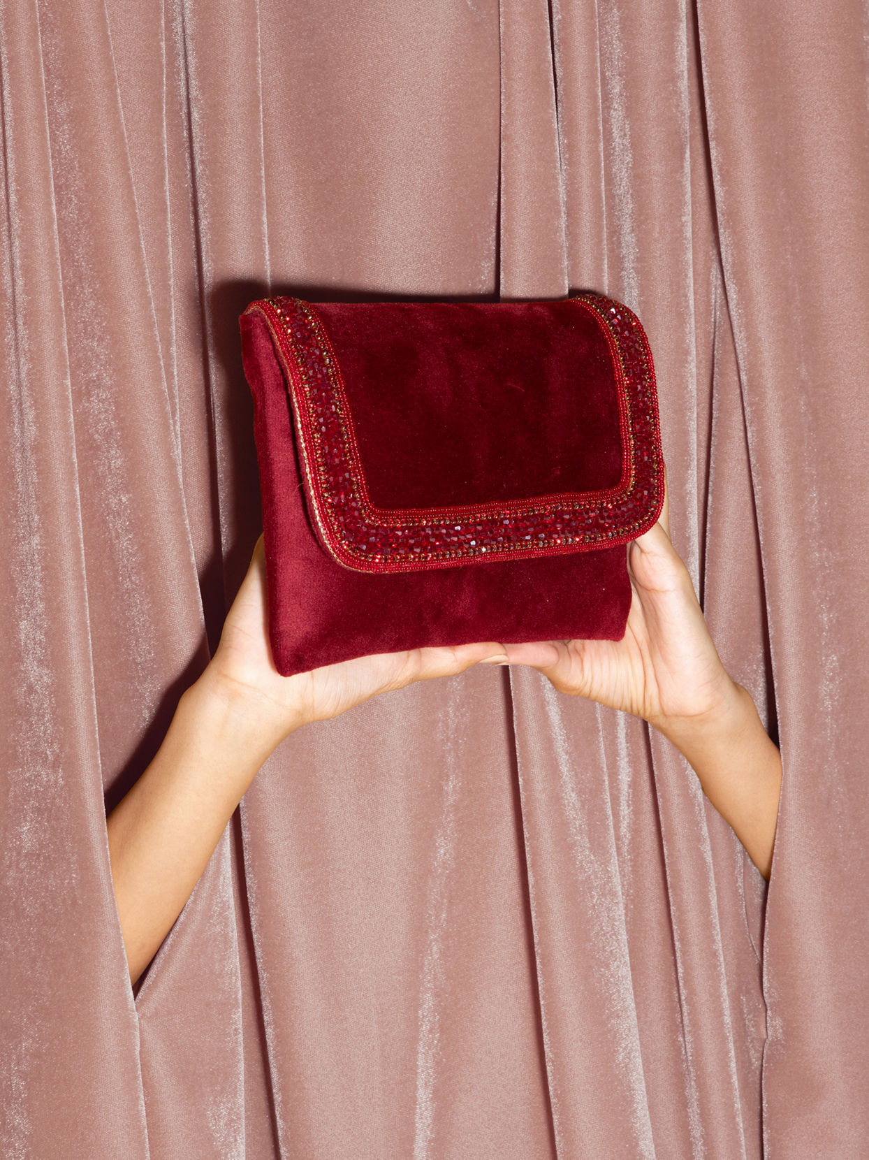 Mohey Women Regal Red Velvet Envelope Bag