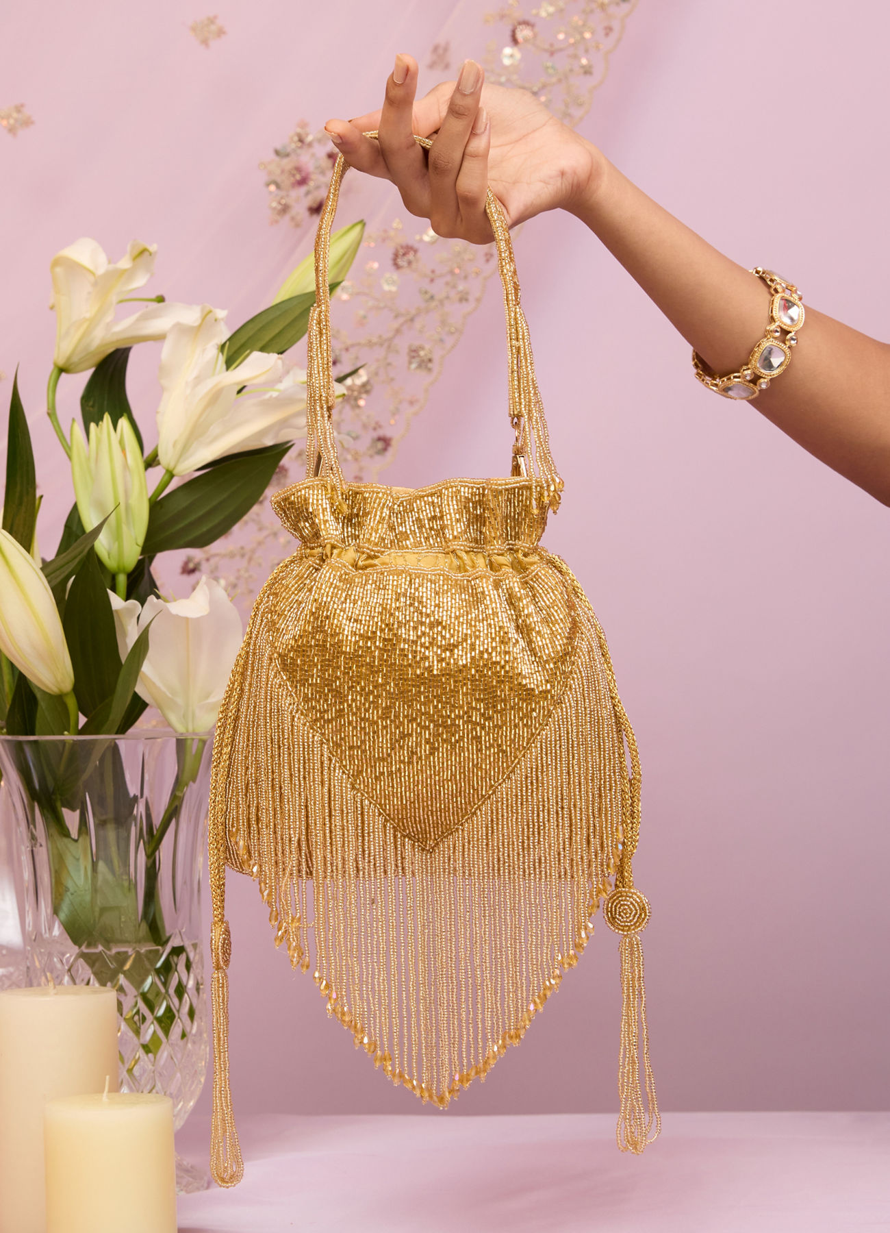Mohey Women Elegant Gold Festive Bag