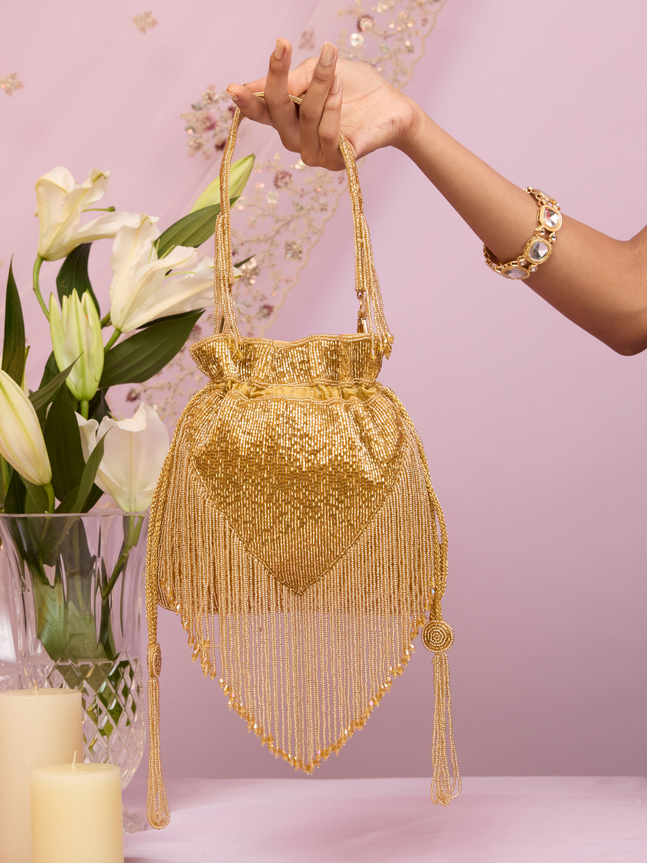 Mohey Women Elegant Gold Festive Bag