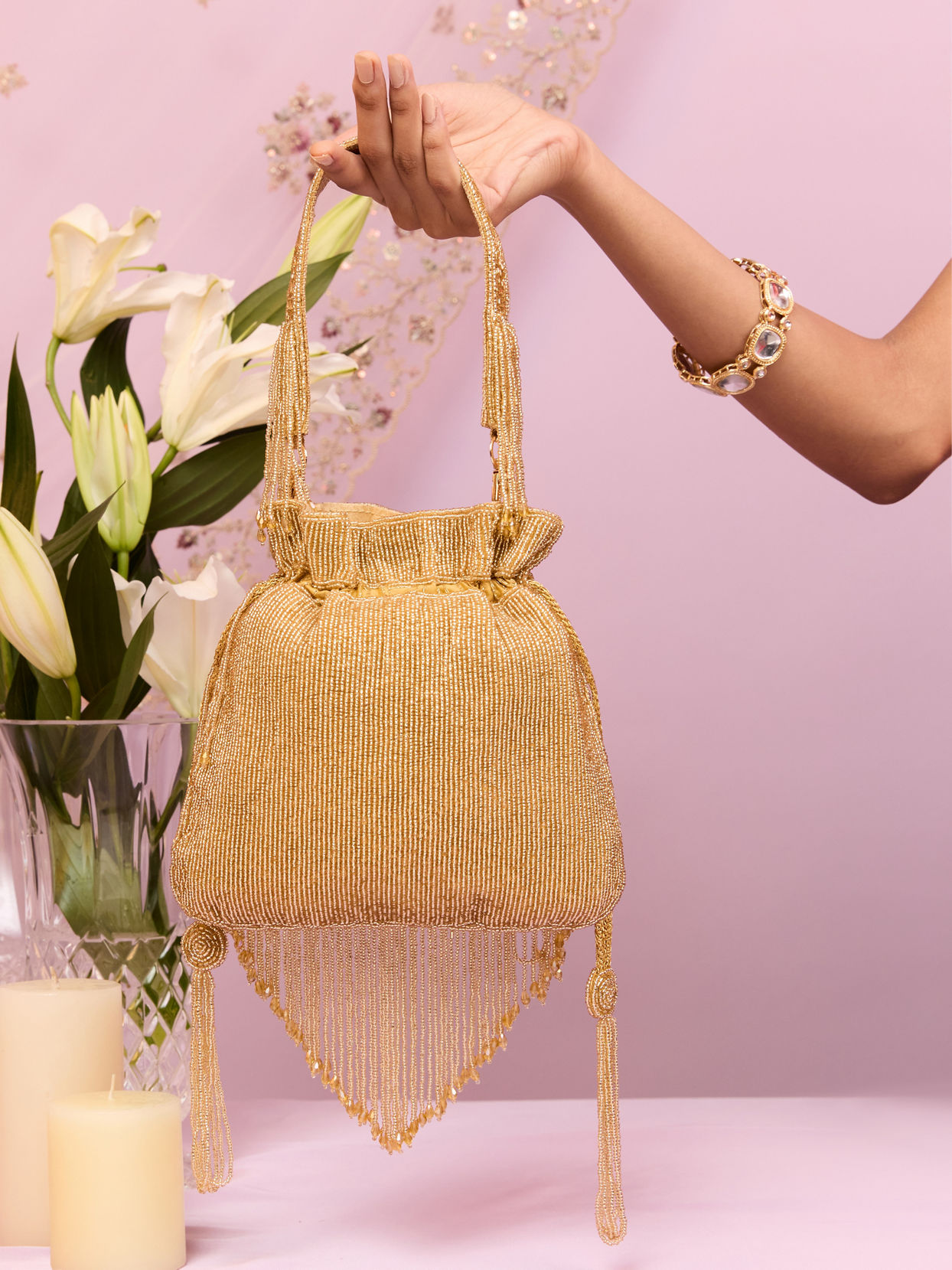 Mohey Women Elegant Gold Festive Bag