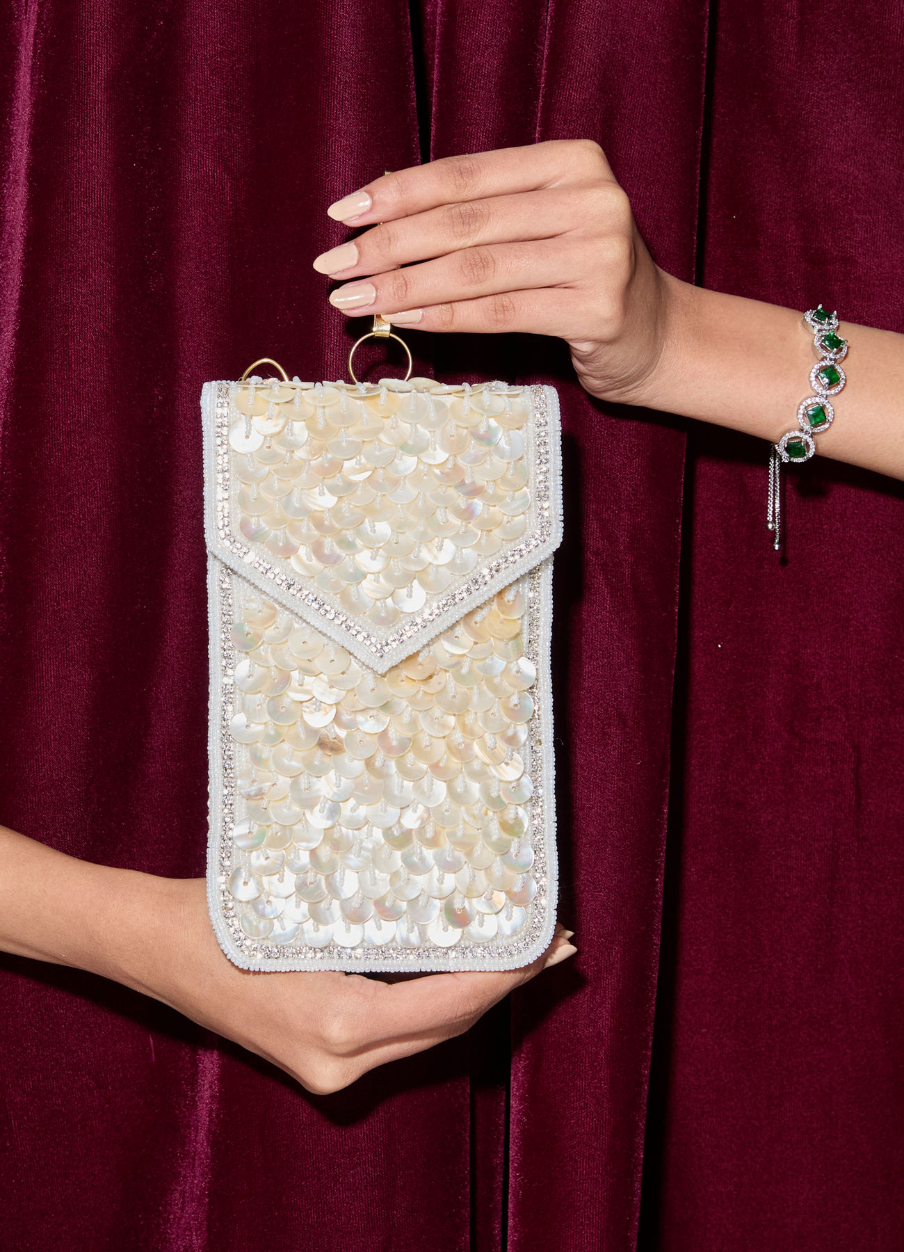 Mohey Women Gleaming Cream Bag