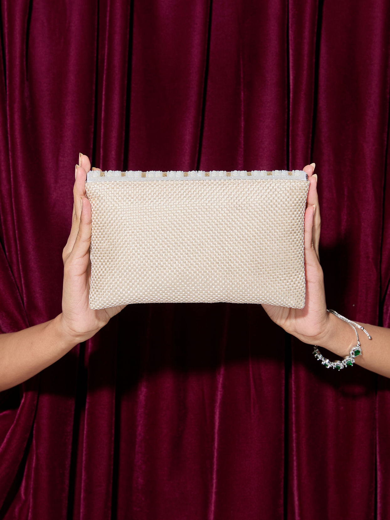 Mohey Women Cream Enchantment Envelope Bag