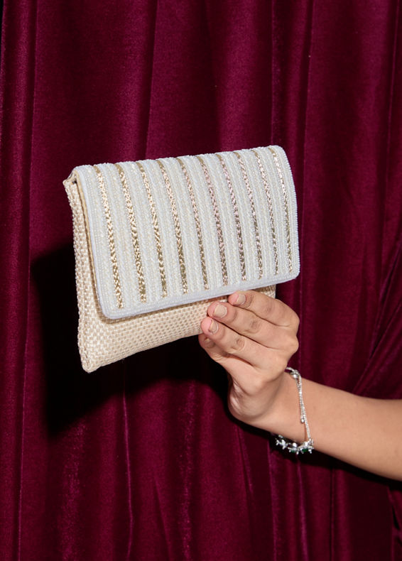 Mohey Women Cream Enchantment Envelope Bag