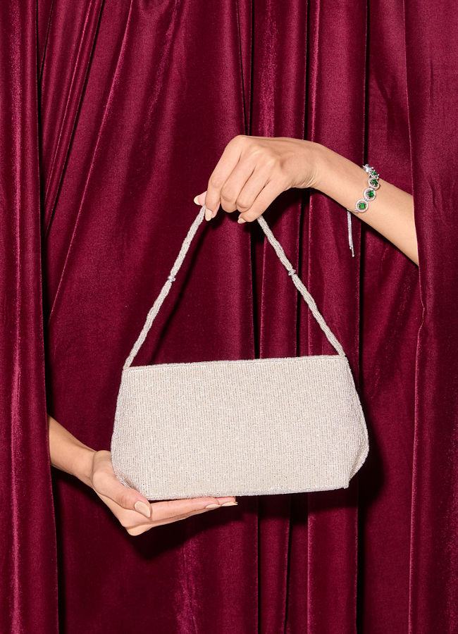 Mohey Women White Art Silk Bag