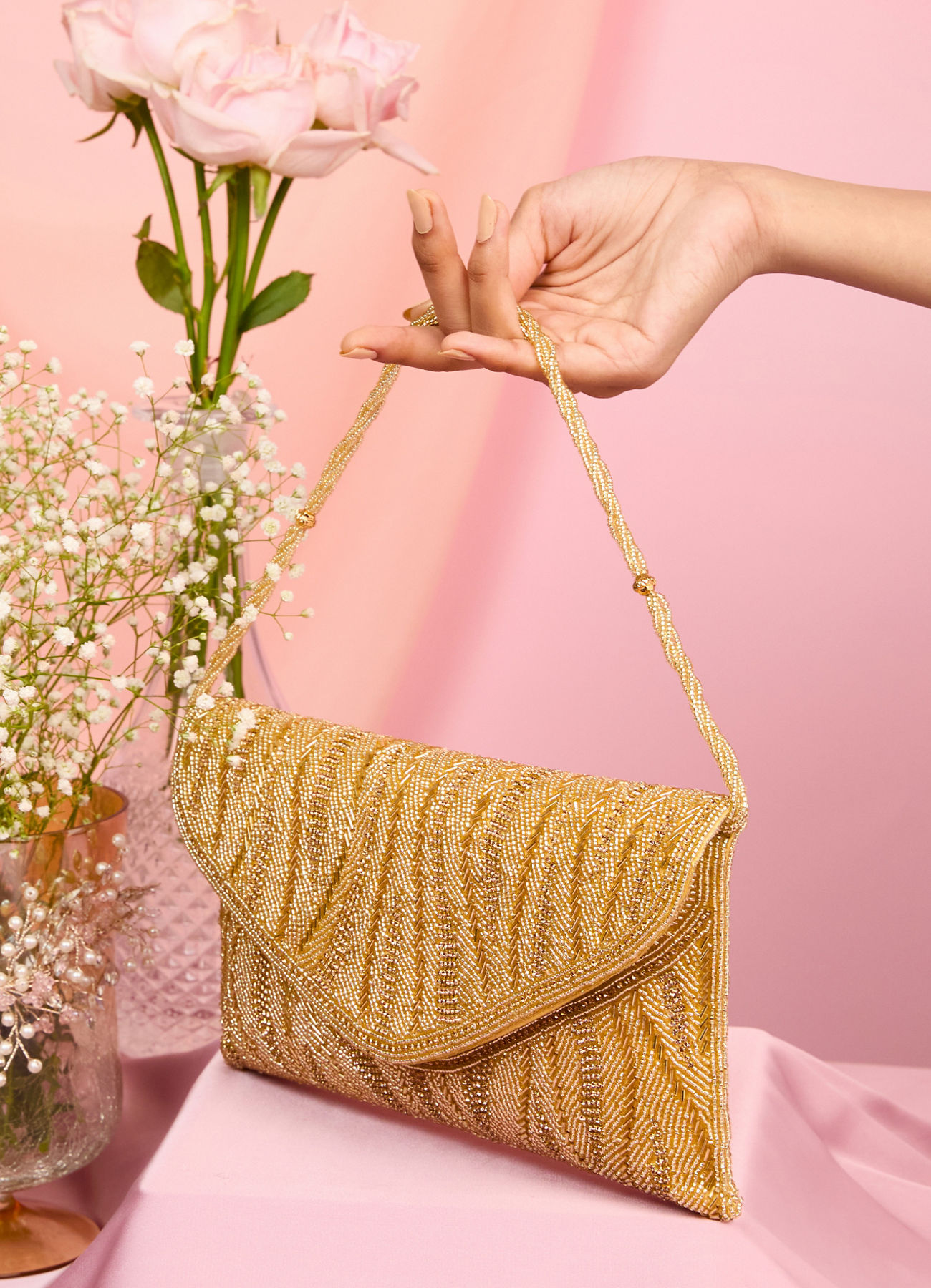 Mohey Women Garnet Gold Celebration Envelope Bag