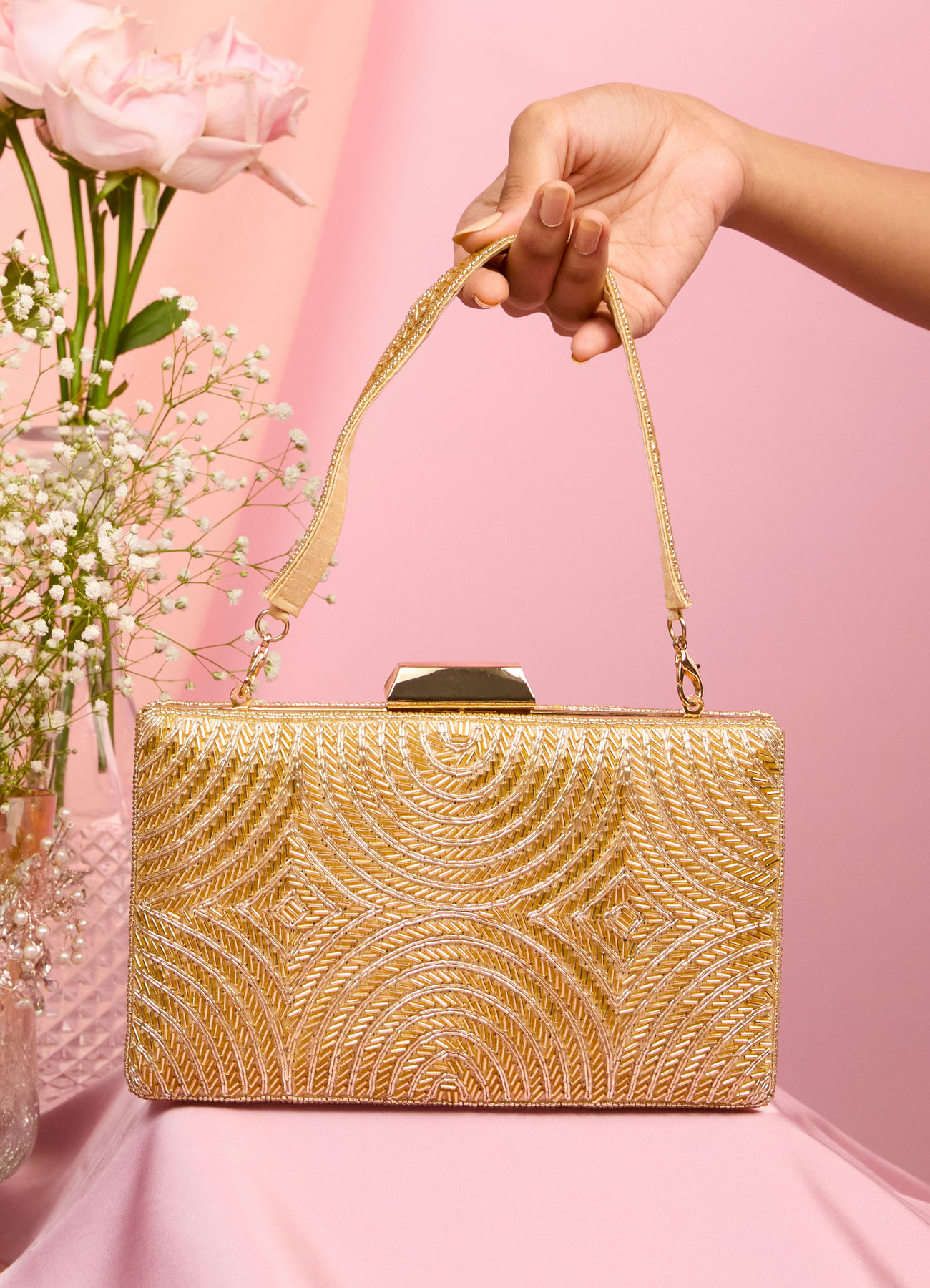 Mohey Women Golden Glamour Clutch Bag