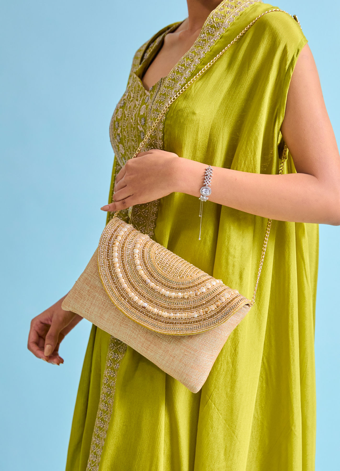 Mohey Women Beige Jute Celebration Bag