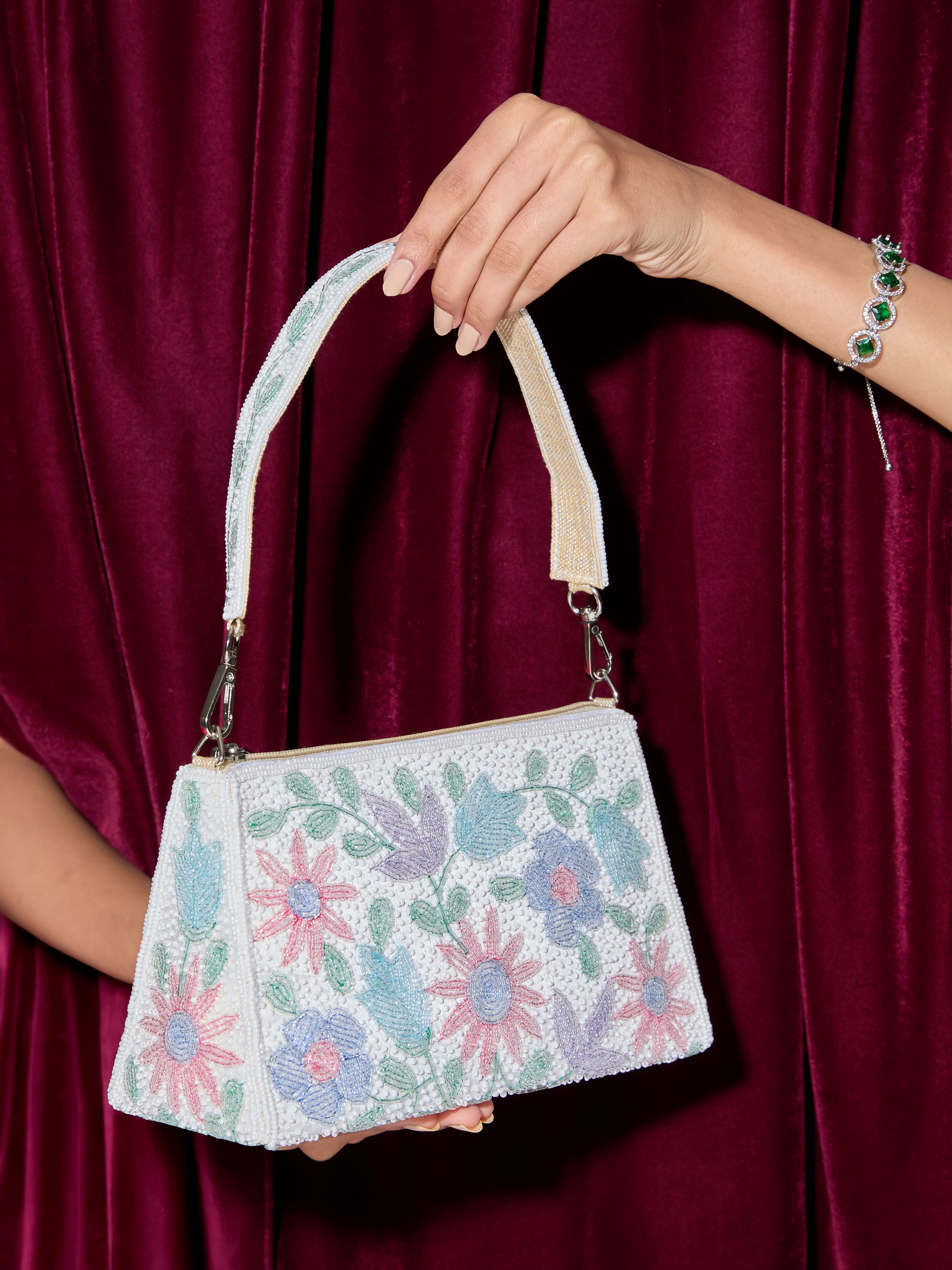 Mohey Women Elegant White Silk Bag