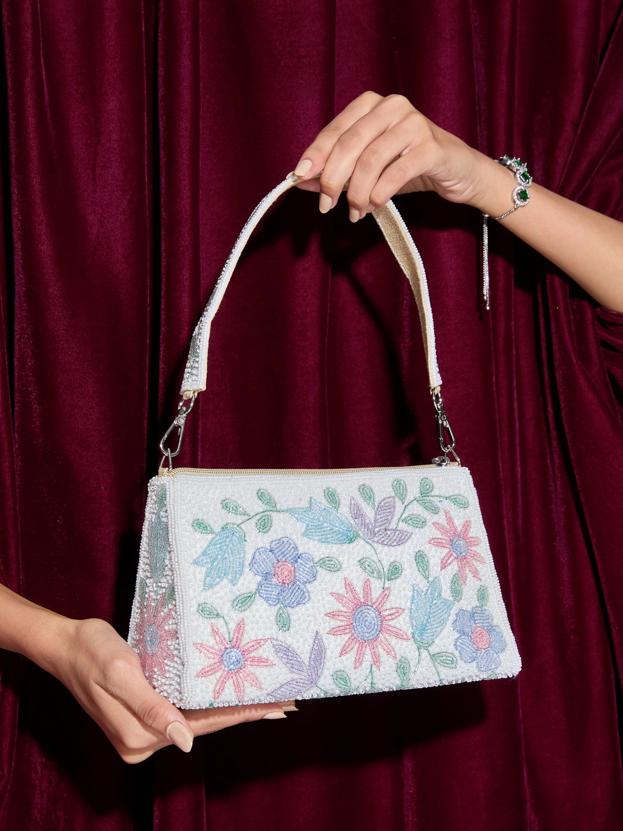 Mohey Women Elegant White Silk Bag