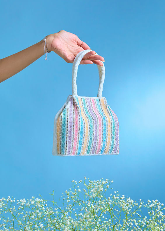 Mohey Women Cream Colored Festive Bag