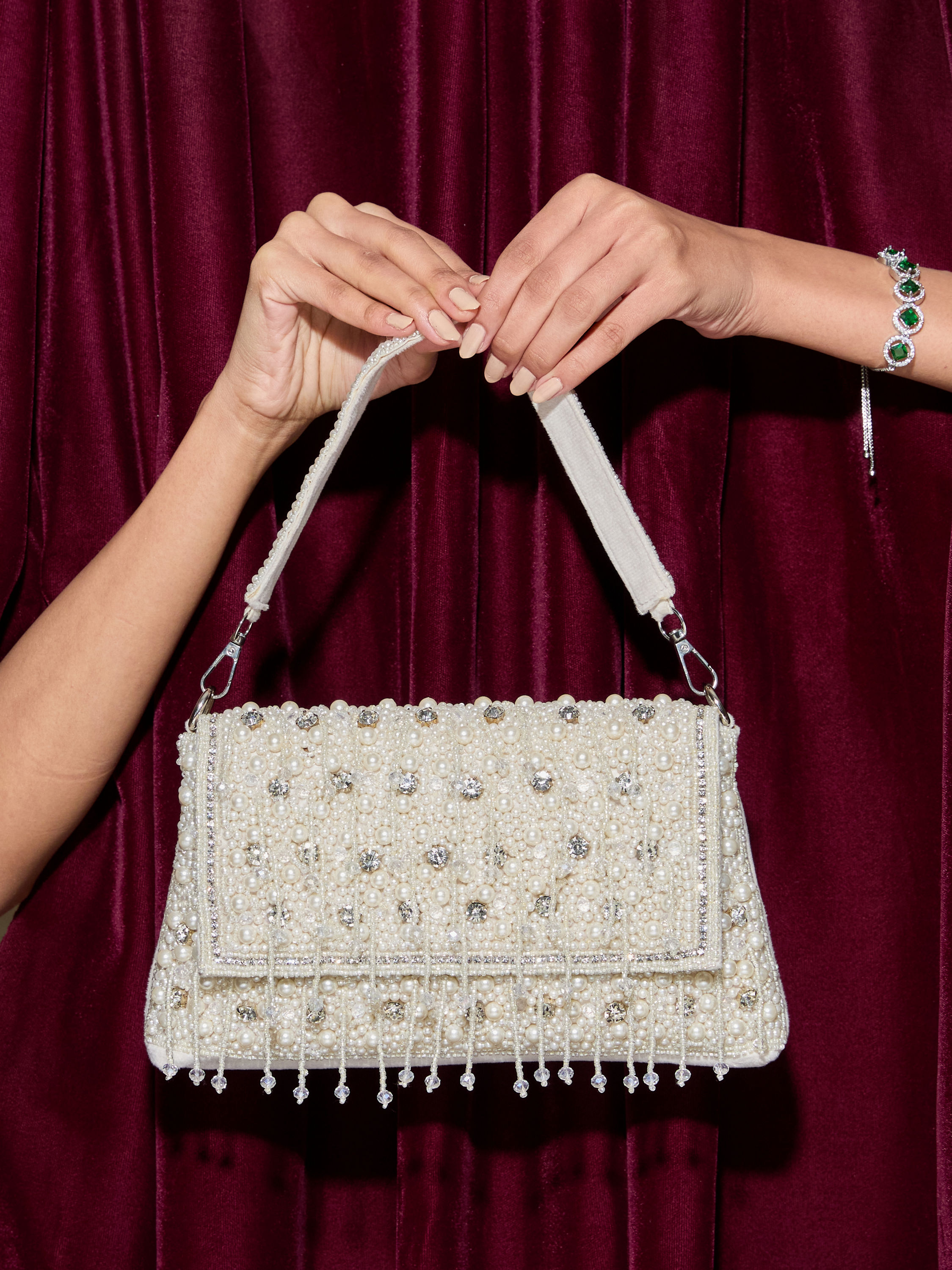 Mohey Women Velvet Enchantment Bag
