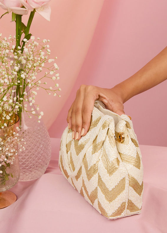 Mohey Women Cream Elegance Bag