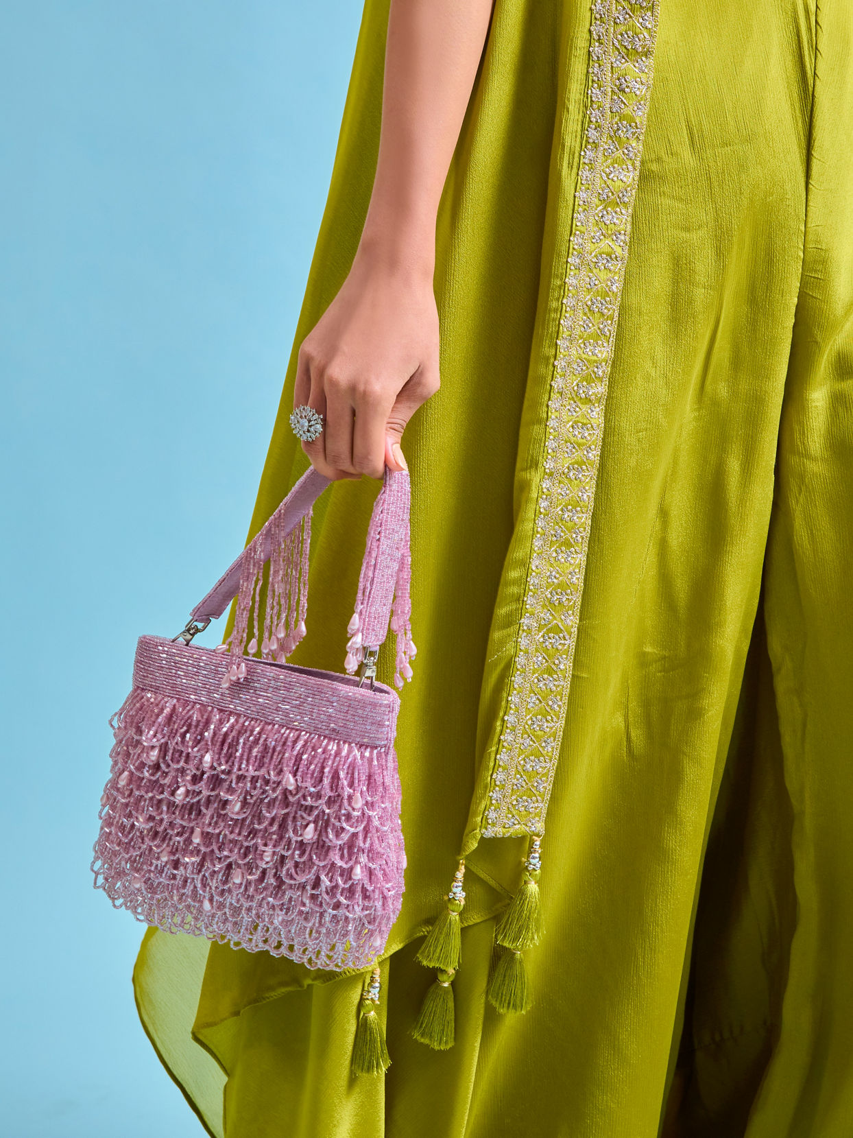 Mohey Women Purple Festive Elegance Bag