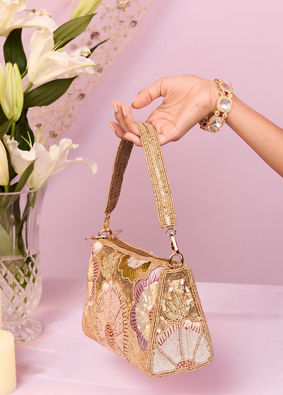 Mohey Women Velvet Embellished Fawn Bag