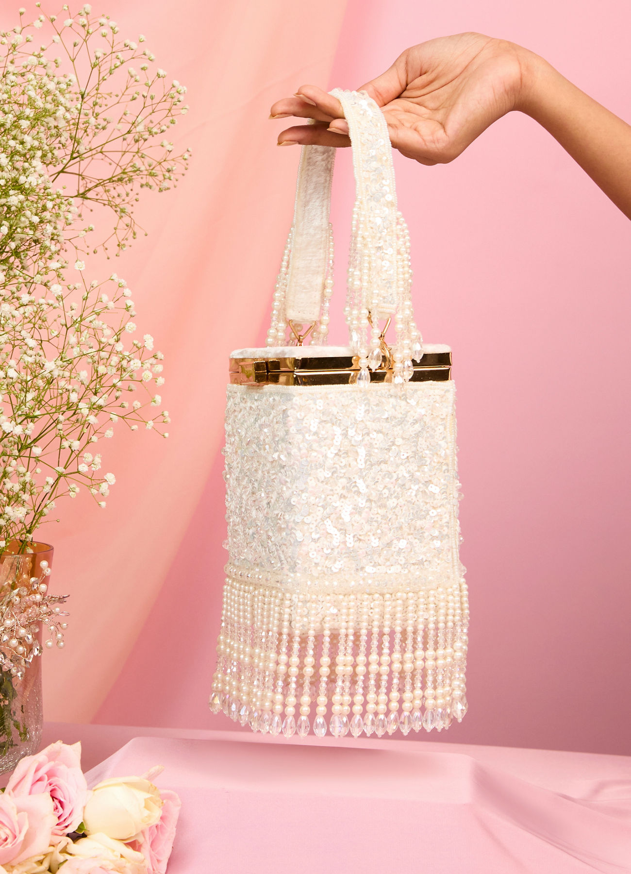 Mohey Women White Velvet Elegance Bag