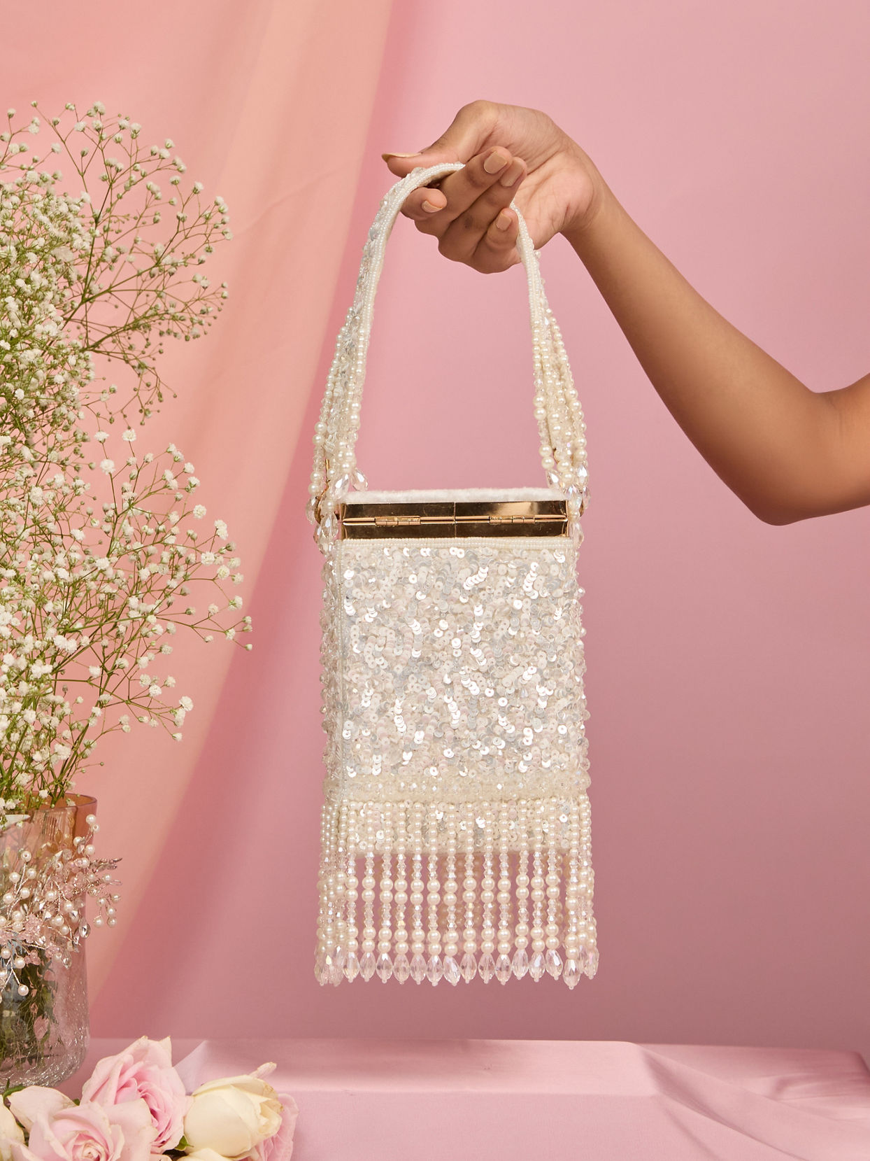 Mohey Women White Velvet Elegance Bag
