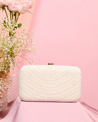 Mohey Women Lustrous White Festive Clutch Bag
