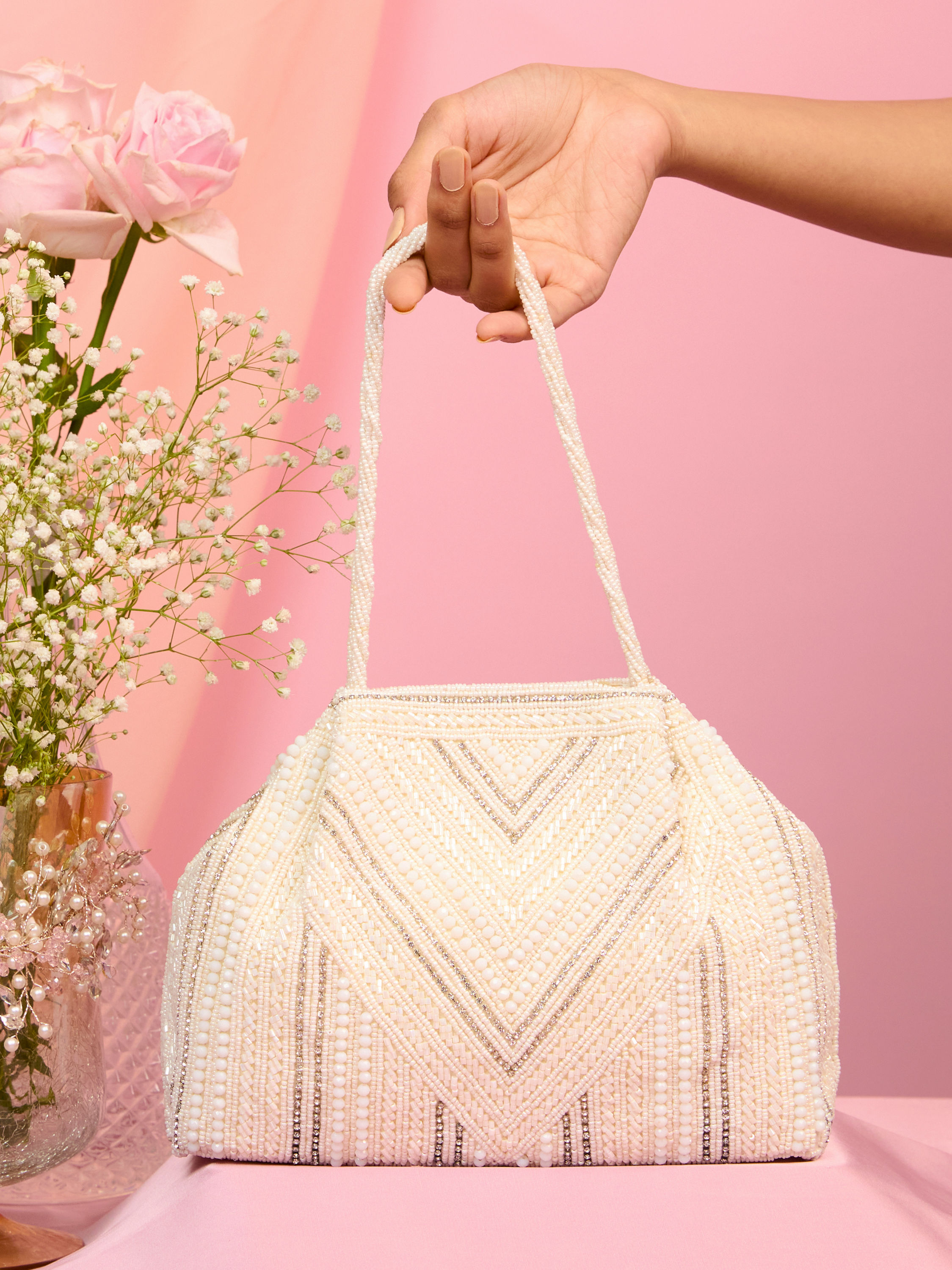 Mohey Women Graceful White Bag